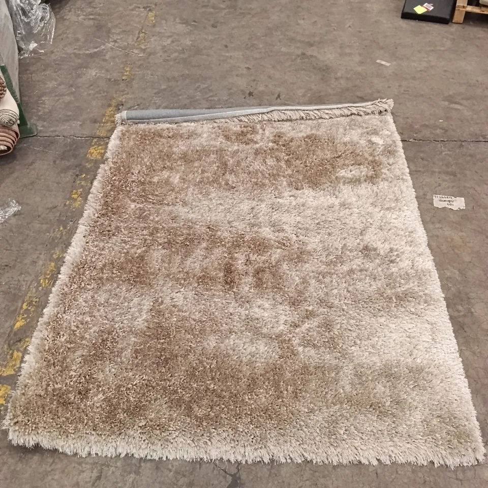 QUALITY DESIGNER AREA RUG - APPROXIMATELY 230CM X 162CM