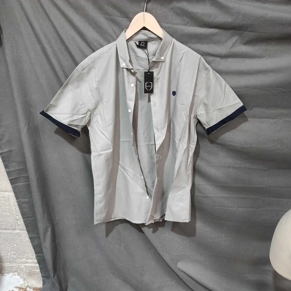 GREY SHORT-SLEEVE BUTTON-DOWN SHIRT WITH NAVY TRIM SIZE XL 883 POLICE BRAND