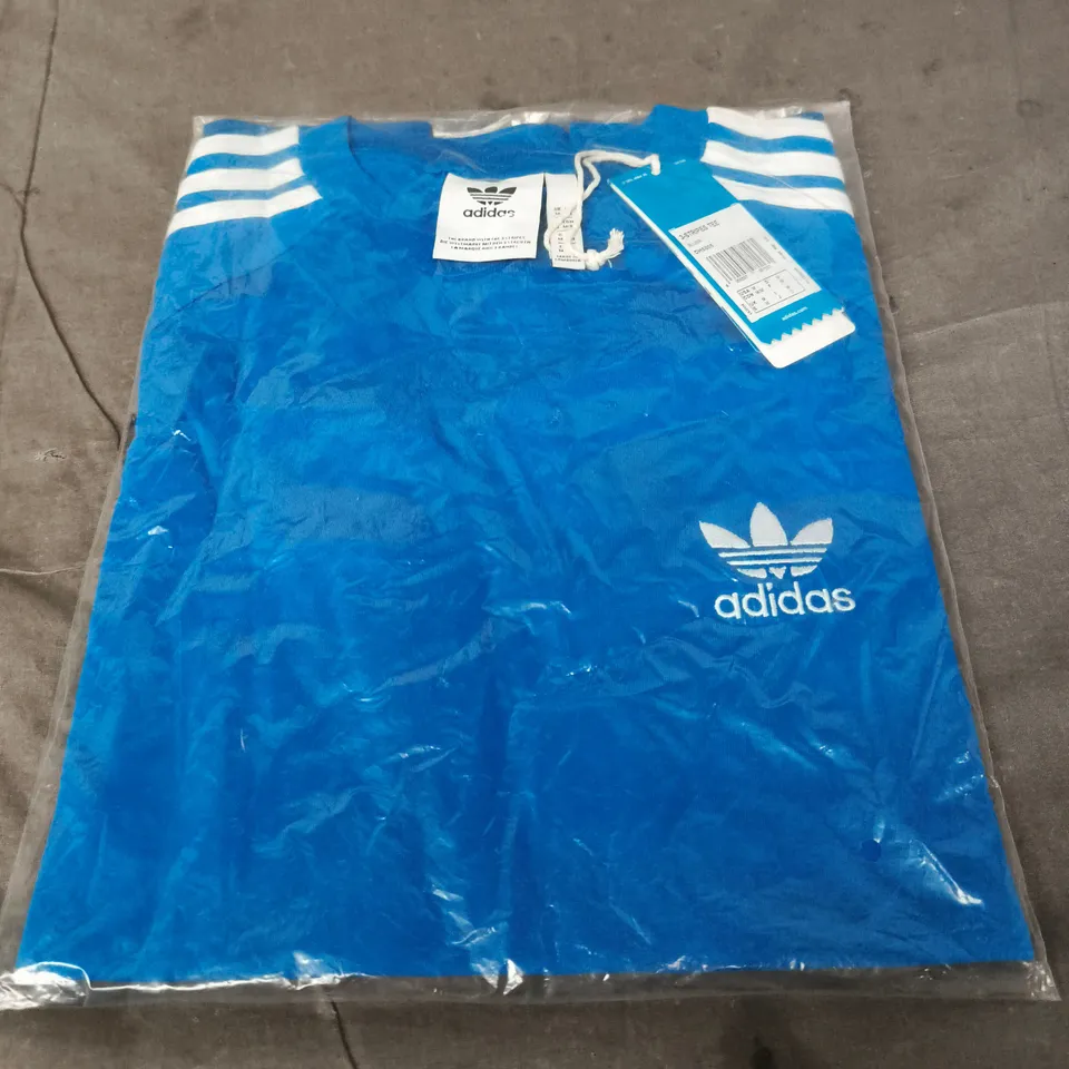 BAGGED ADIDAS TEE - SIZE M