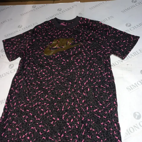 NIKE LOGO PRINT T-SHIRT SIZE L