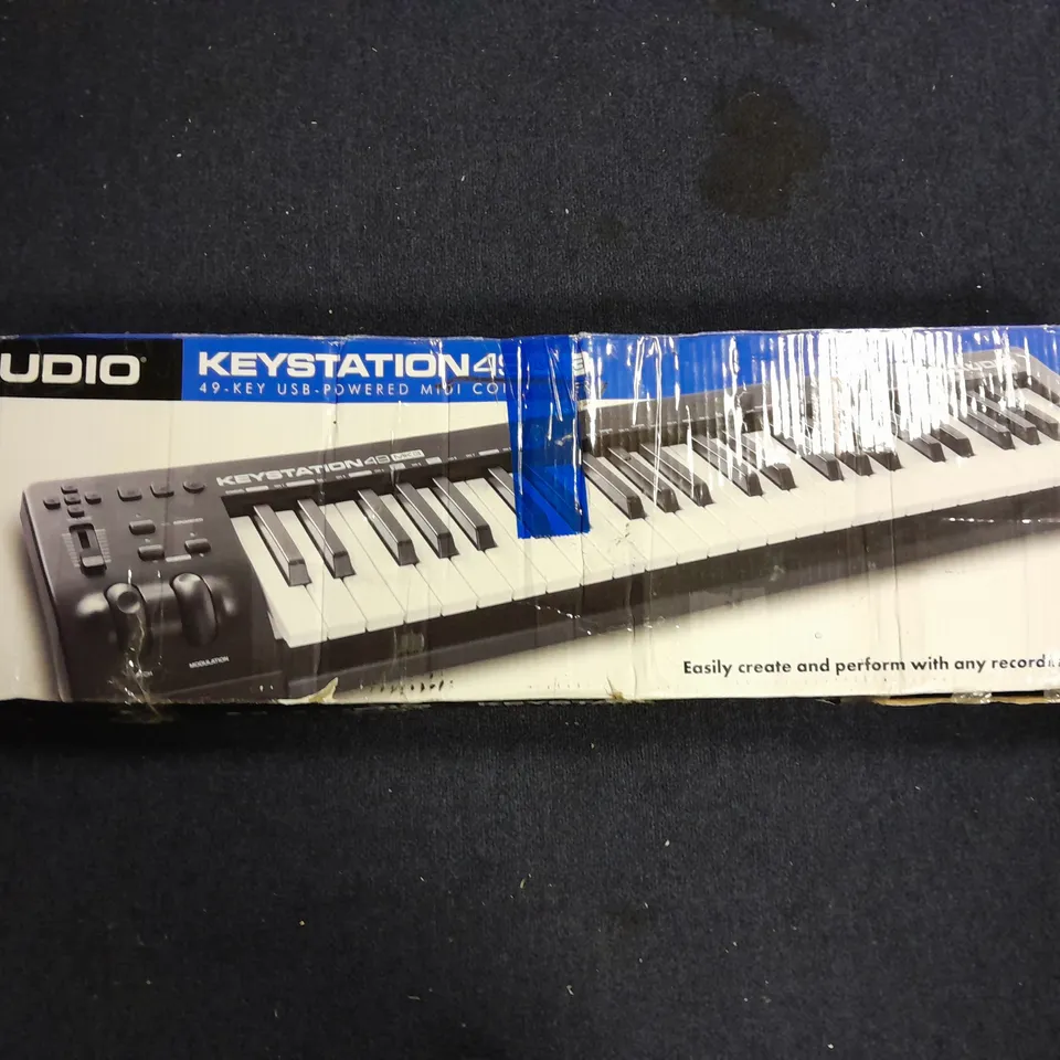 BOXED M-AUDIO KEYSTATION 49 MK3