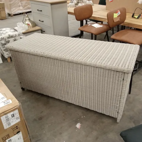 LARGE OUTDOOR STORAGE UNIT