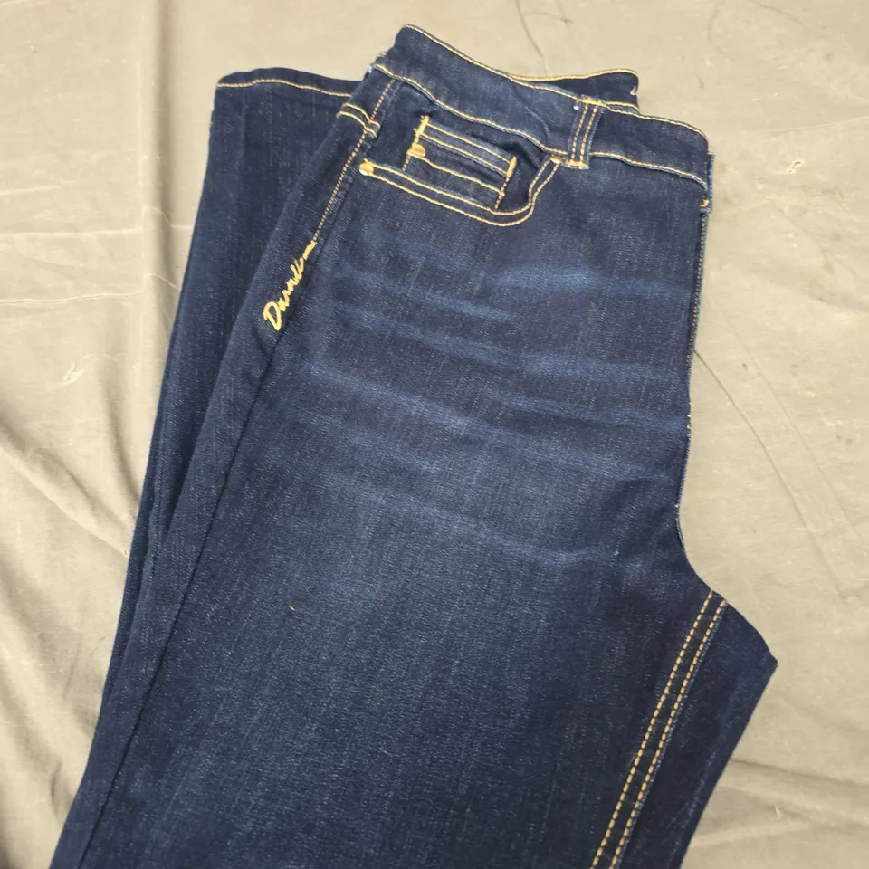 DANNII MINOGUE PETITES DENIM JEANS - BLUE - SIZE 10