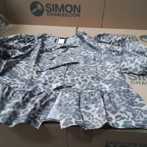 BOXED BRAND NEW APPROXIMATELY 5 SIMPLY BE BOW SMOCK TOP ANIMALPRINT SIZE 20