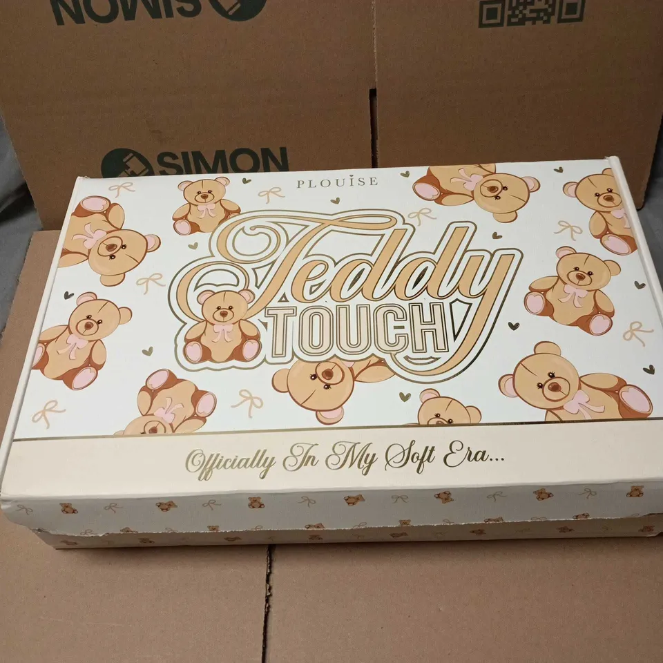 PLOUISE GIFT BOX 5 X ASSORTED BAD BITCH ENERGY ITEMS