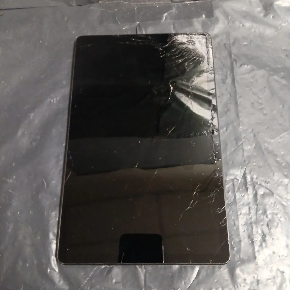 LENOVO TABLET – GREY, CRACKED SCREEN