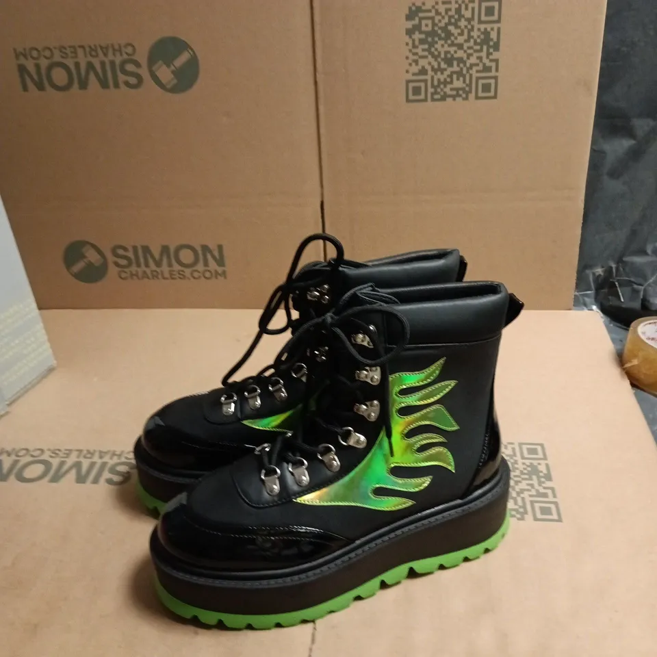 KOI CHA CHA CHA HELIOS HOLOGRAM FLAME BOOTS, BLACK/GREEN, UK9