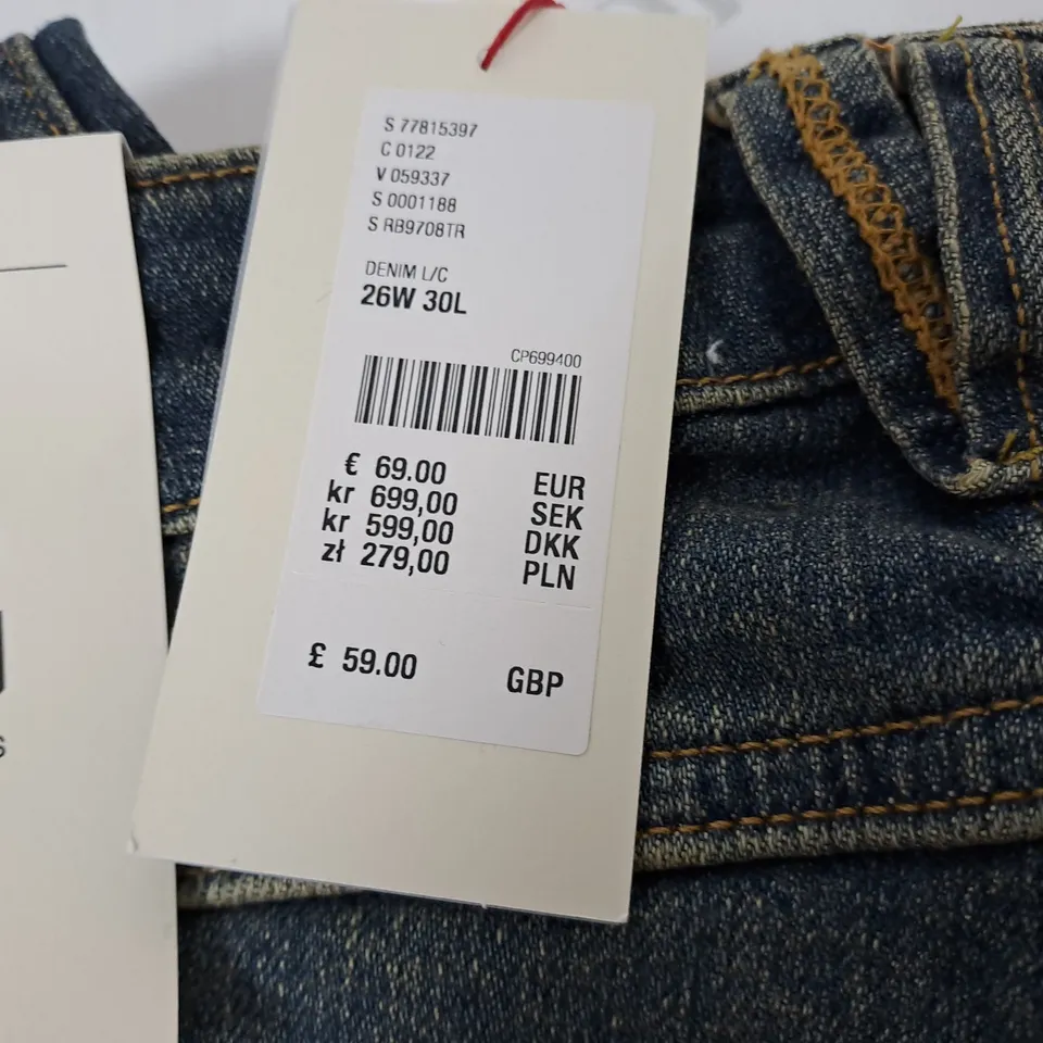 BDG LOW RISE FLARE Y2K JEANS - 26W 30L