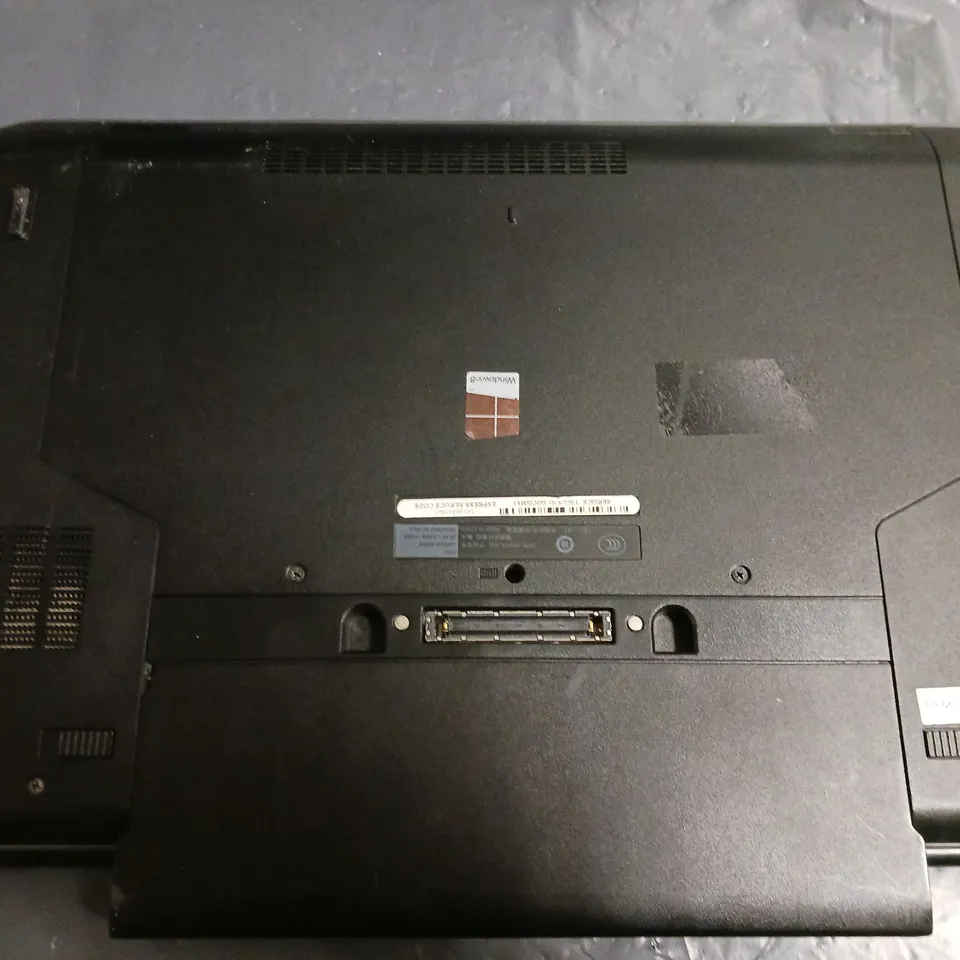 DELL LATITUDE E5530 LAPTOP