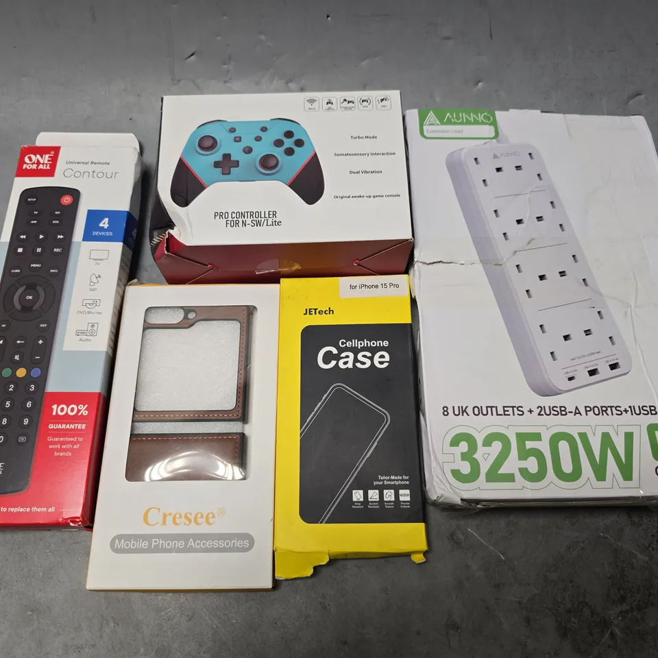 BOX OF APPROXIMATELY 20 ASSORTED BROKEN ITEMS TO INCLUDE - POWER STRIP , ONE FOR ALL CONTOUR REMOTE , PRO CONTROLLER ETC