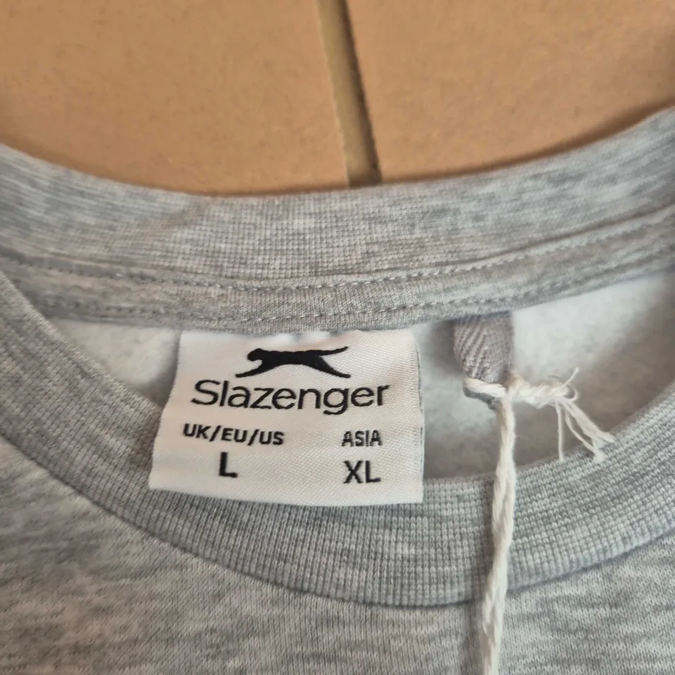 SLAZENGER GREY SWEATSHIRT – UK L (EU/US) / ASIA XL