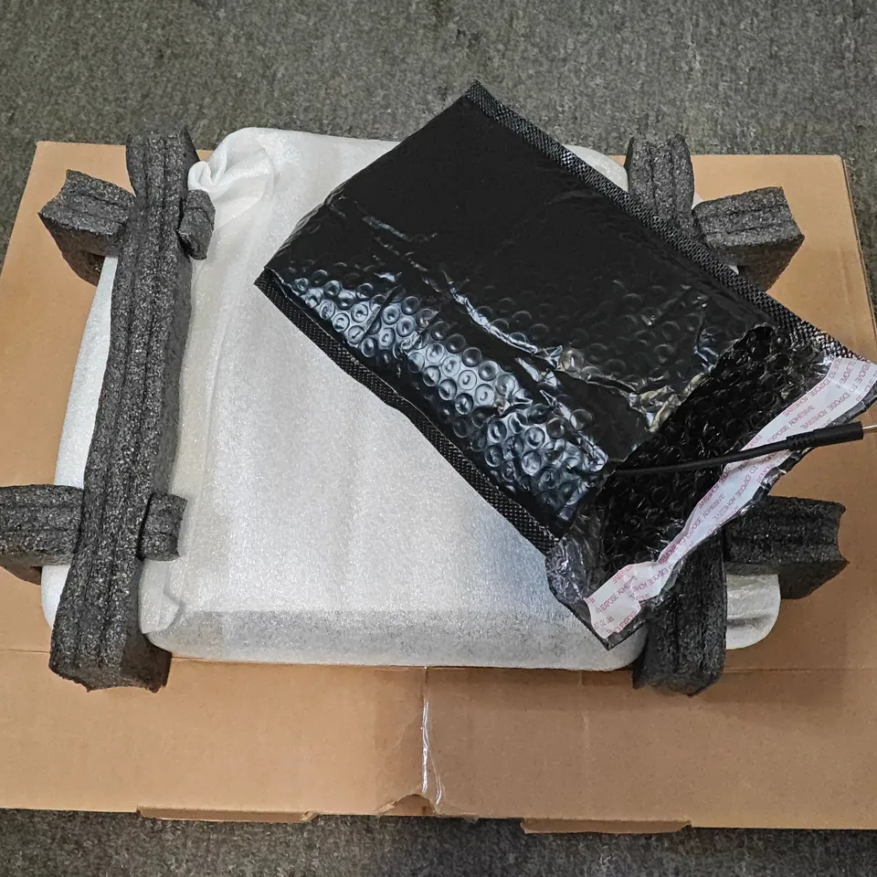 UNBOXED DELL LATITUDE 5410 CORE I-5 10TH GEN LAPTOP IN SILVER