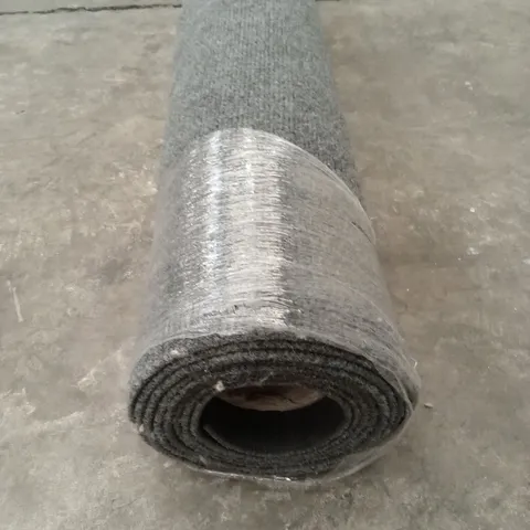 ROLL OF QUALITY BEDFORD FROST CARPET // APPROX SIZE; 1.6 x 4m