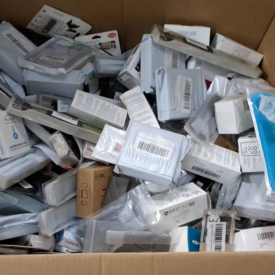 LARGE QUANTITY OF ASSORTED ITEMS TO INCLUDE PRINTER CARTRIDGES, POWER ADAPTERS AND WIRED CONTROLLER