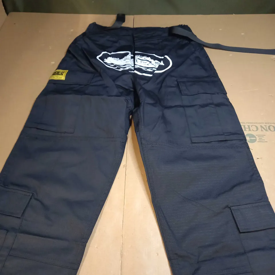 CORTEIZ GUERILLAZ CARGOS PANTS IN BLACK - SIZE UNSPECIFIED
