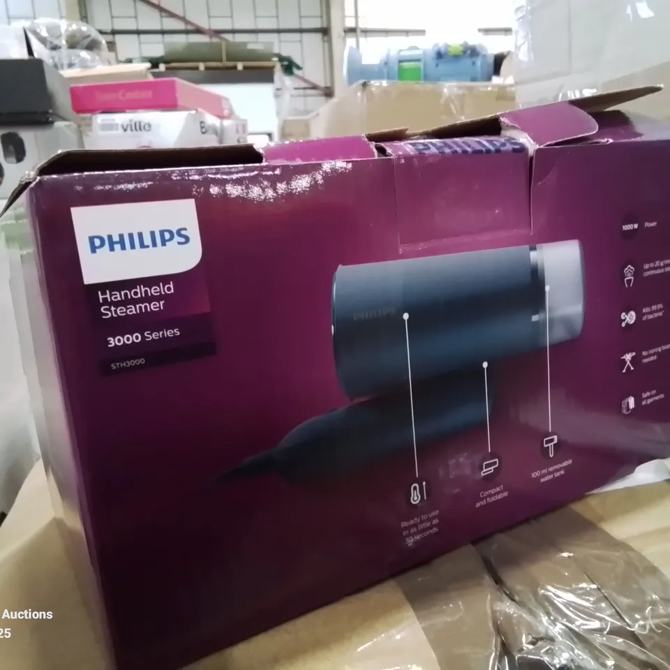 BOXED PHILIPS HANDHELD STEAMER 3000 SERIES