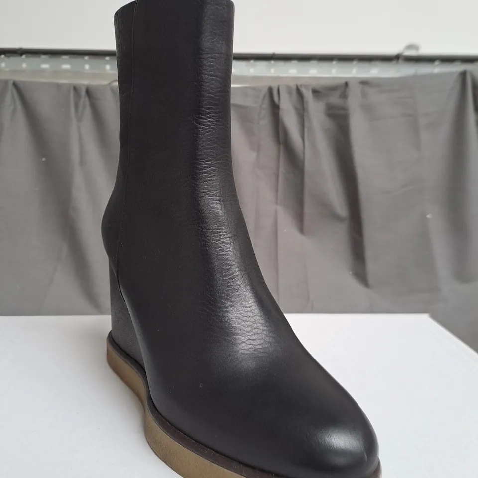 BOXED MODA IN PELLE AMBALINE BLACK LEATHER BOOTS - SIZE 3