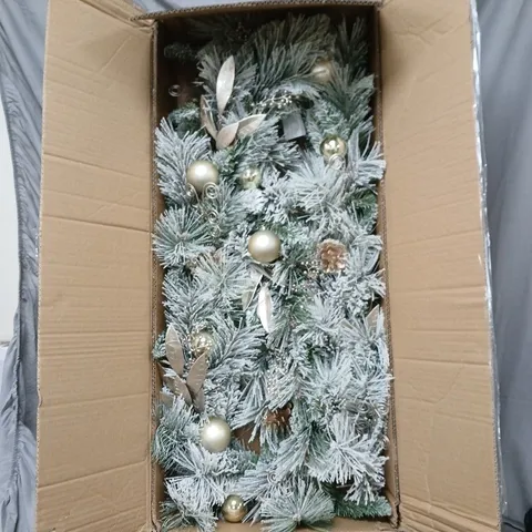 FOLIAGE 9FT GARLAND DECORATION