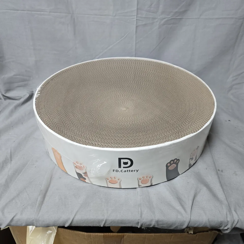FD CATTERY ROUND CAT SCRATCHER PLATFORM – CARDBOARD SURFACE