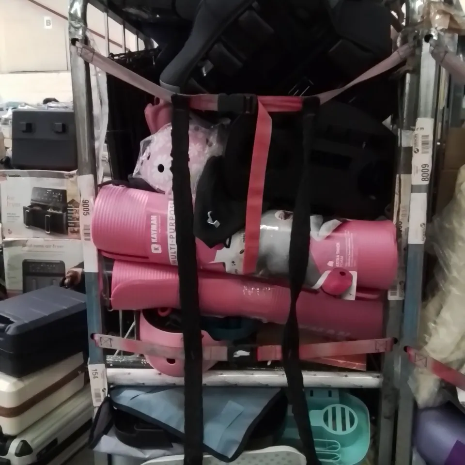 CAGE OF ASSORTED HOUSEHOLD GOODS AND PRODUCTS TO INCLUDE;BABY CAR SEAT,BIKE HELMET,DOG CAGE