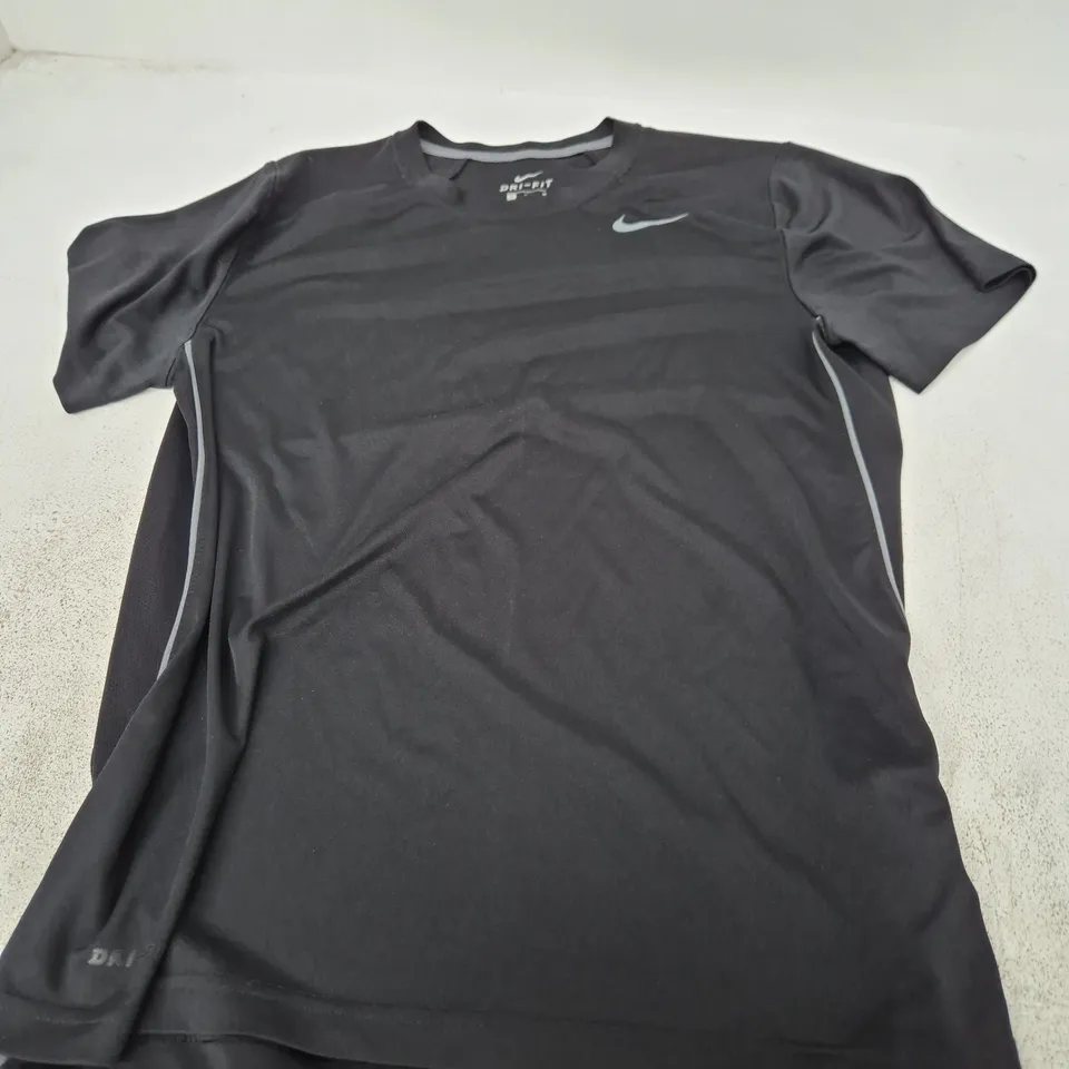 NIKE DRI-FIT T-SHIRT - BLACK - UK MEDIUM (US M)