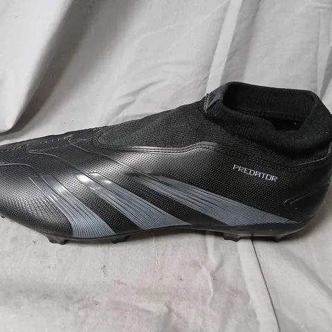ADIDAS PREDATOR FOOTBALL BOOTS - BLACK, LACELESS, SOCK-COLLAR SIZE 12