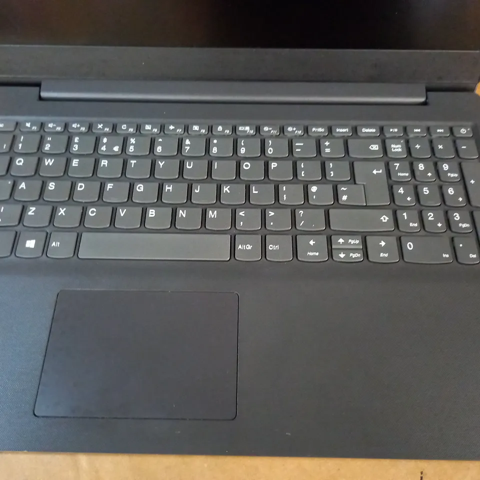 LENOVO AMD RYZEN 5 