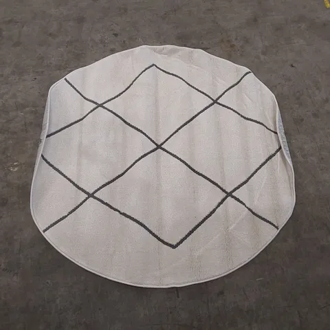 BRAND NEW PACO HOME HARAL ROUND AREA RUG - WHITE // SIZE: 3'11"