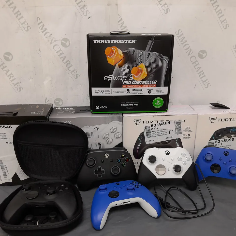 10 ASSORTED XBOX CONTROLLERS IN VARIOUS COLOURS AND TYPES TO INCLUDE MICROSOFT, THRUSTMASTER, POWERA, ETC