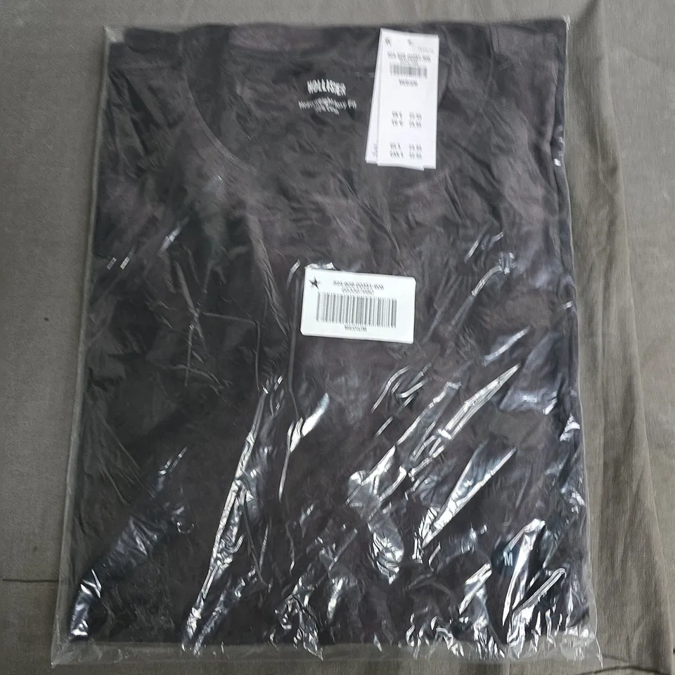 BAGGED HOLLISTER HEAVYWEIGHT BOXY FIT T-SHIRT IN BLACK - MEDIUM