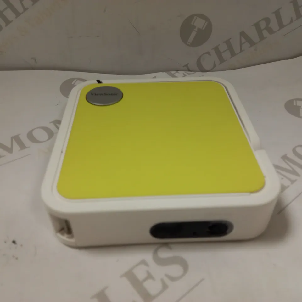 VIEWSONIC M1 MINI PLUS POCKET LED ULTRA-PORTABLE PROJECTOR