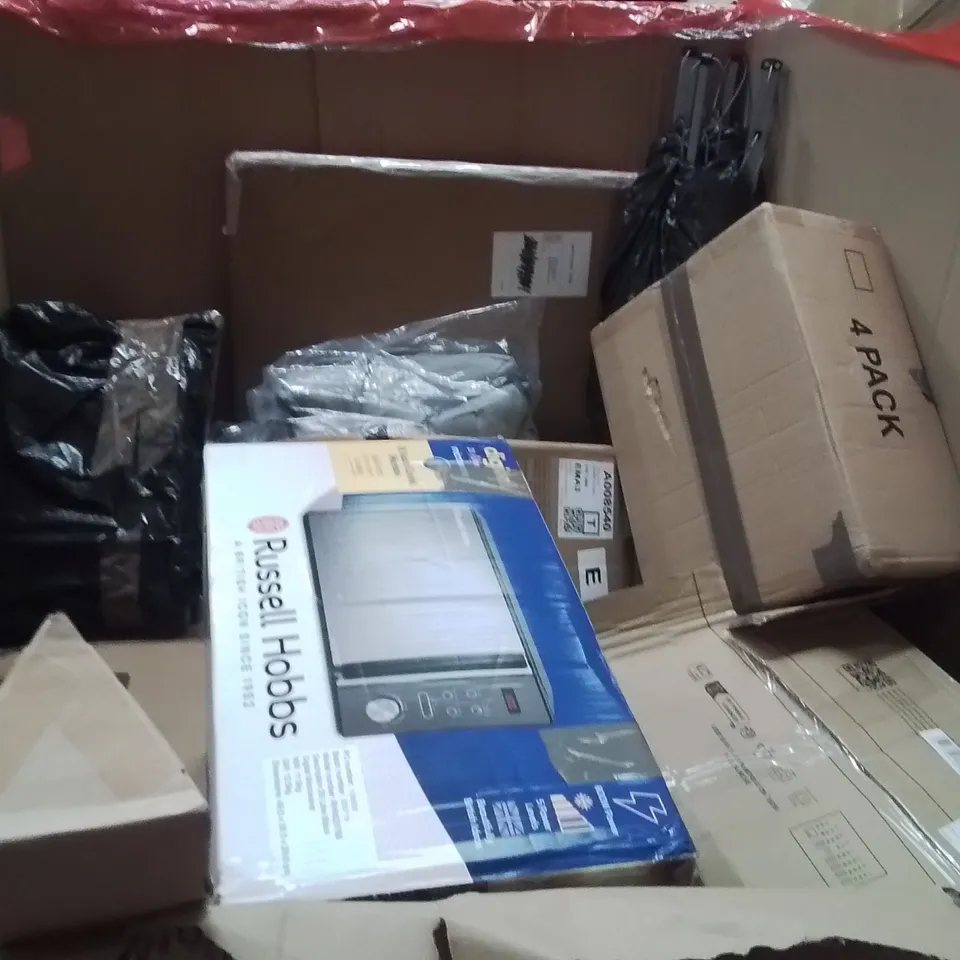 PALLET OF ASSORTED HOUSEHOLD GOODS AND PRODUCTS TO INCLUDE;DUVET,KIDS BIKE