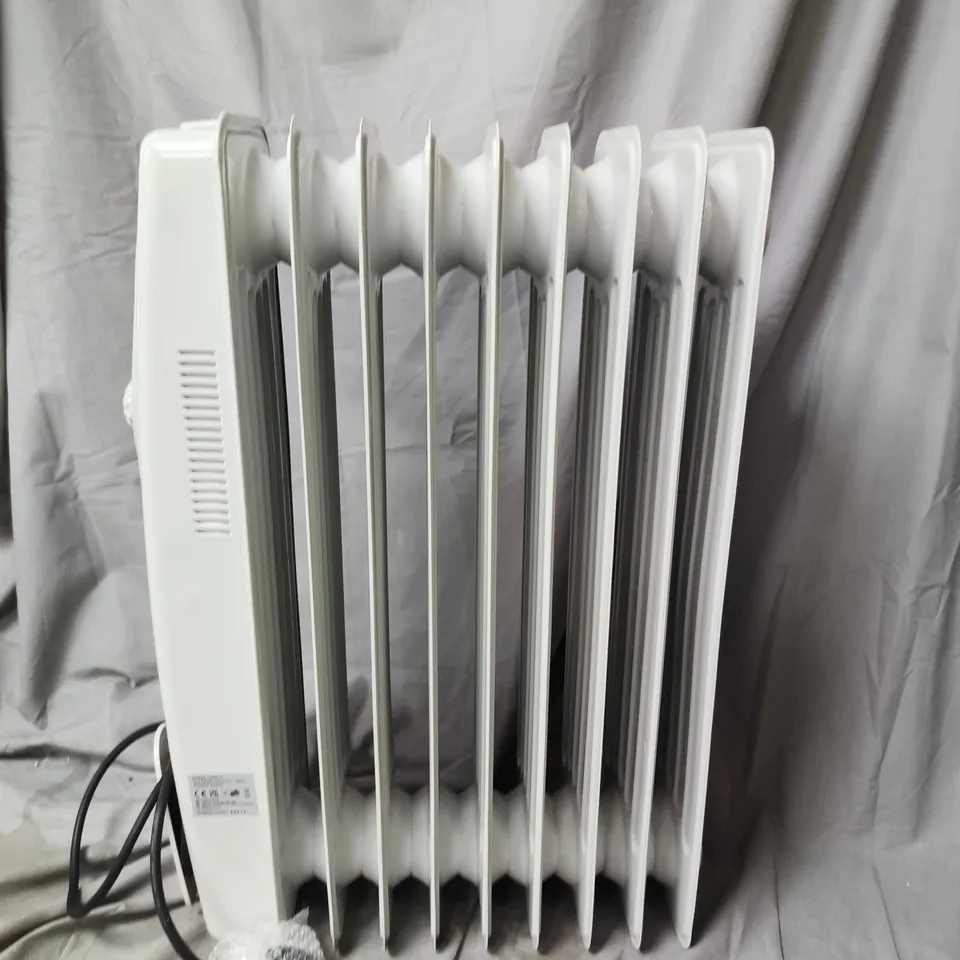 RS PRO OIL FILLED RADIATOR OR05-9