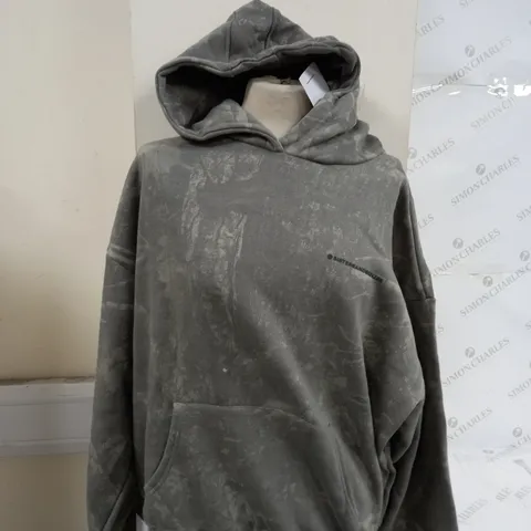 SISTERS AND SEEKERS RANCH WASH HOODIE - SMALL