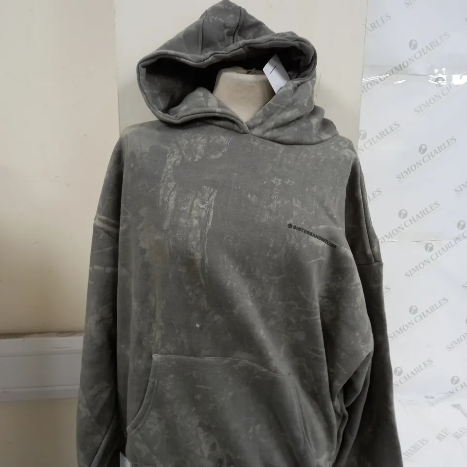 SISTERS AND SEEKERS RANCH WASH HOODIE - SMALL