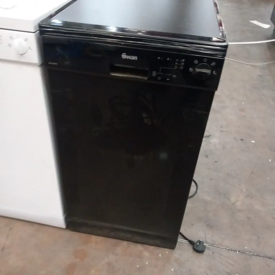 SWAN SDW2015B DISH WASHER