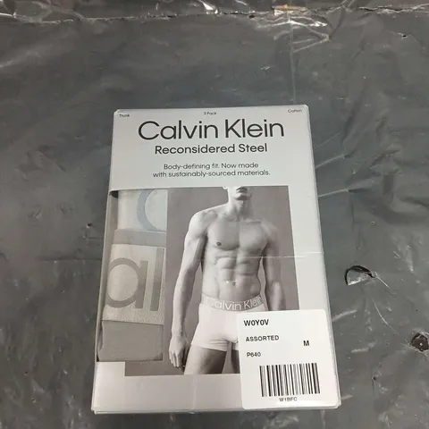 3 PACK CALVIN KLEIN MEDIUM BOXERS RECONSIDERED STEEL 