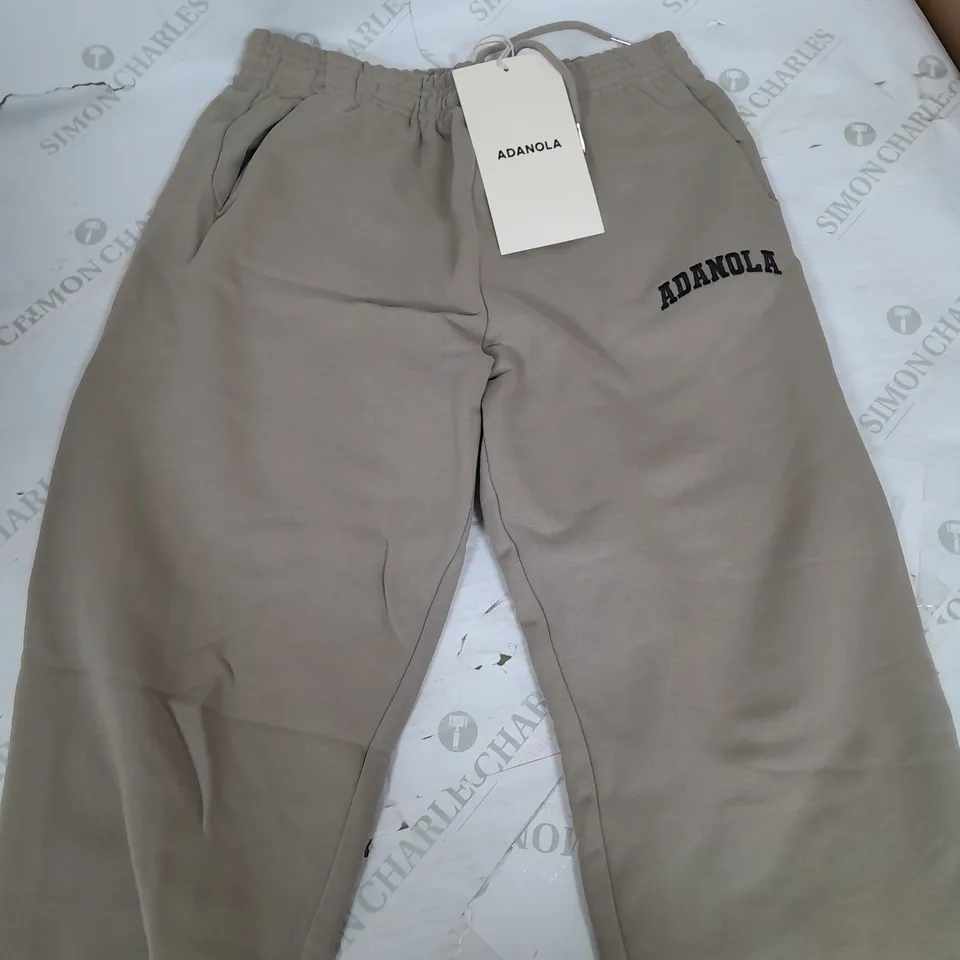 ADANOLA VARSITY SWEATPANTS IN CLAY BEIGE - SMALL