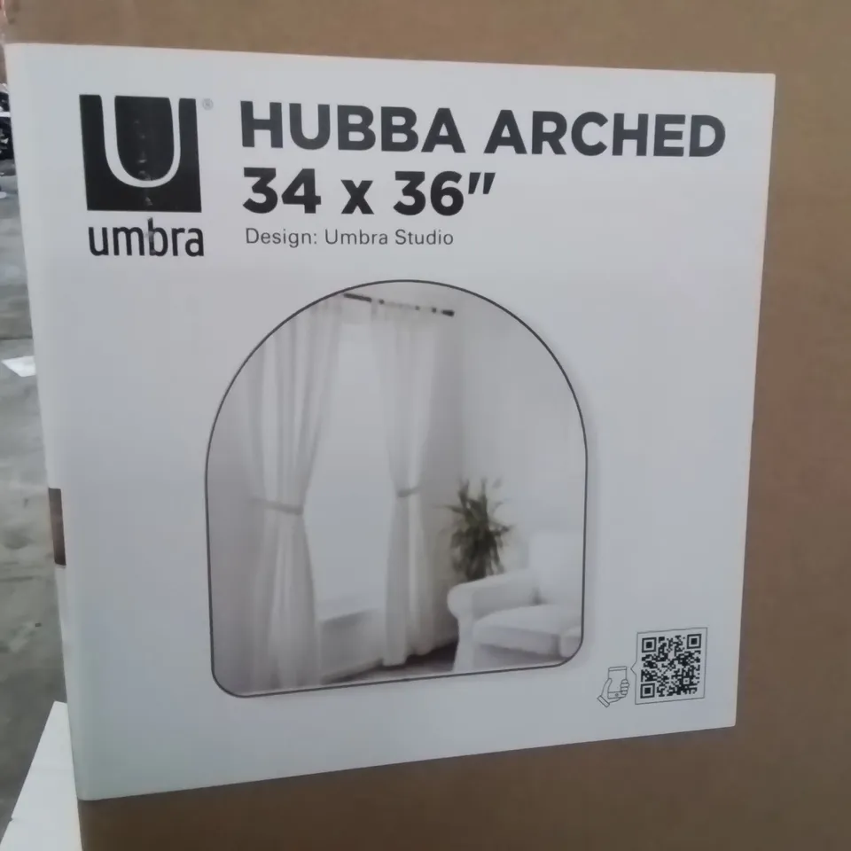 BRAND NEW UMBRA HUBBA ARCHED 34×36" MIRROR