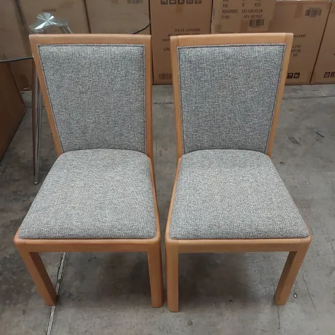 PAIR OF DESIGNER SOLID WOOD DINING CHAIRS WITH FABRIC WEAVE PADDING