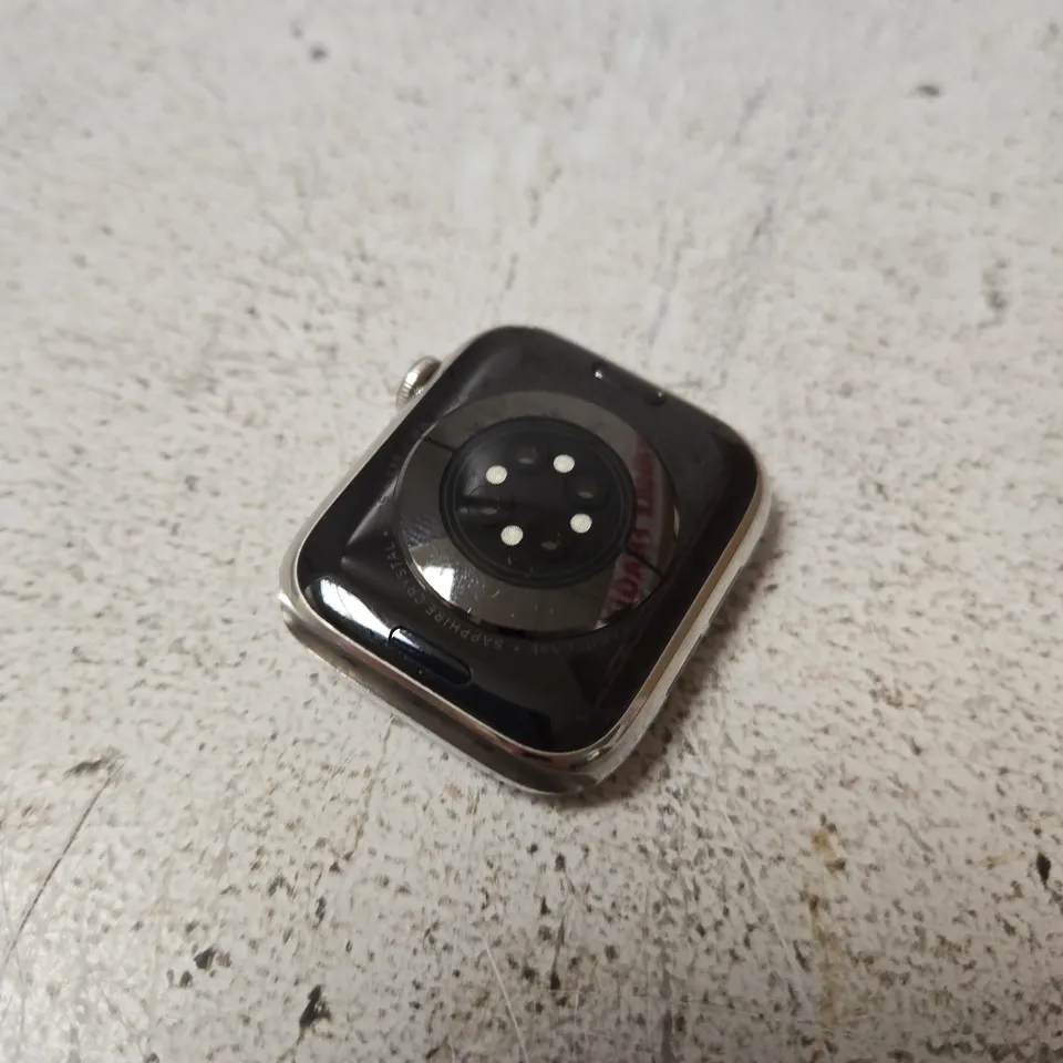 APPLE WATCH SERIES 6 A2376