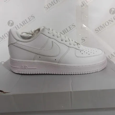 BOXED NIKE AIR FORCE 07 1 - UK 7