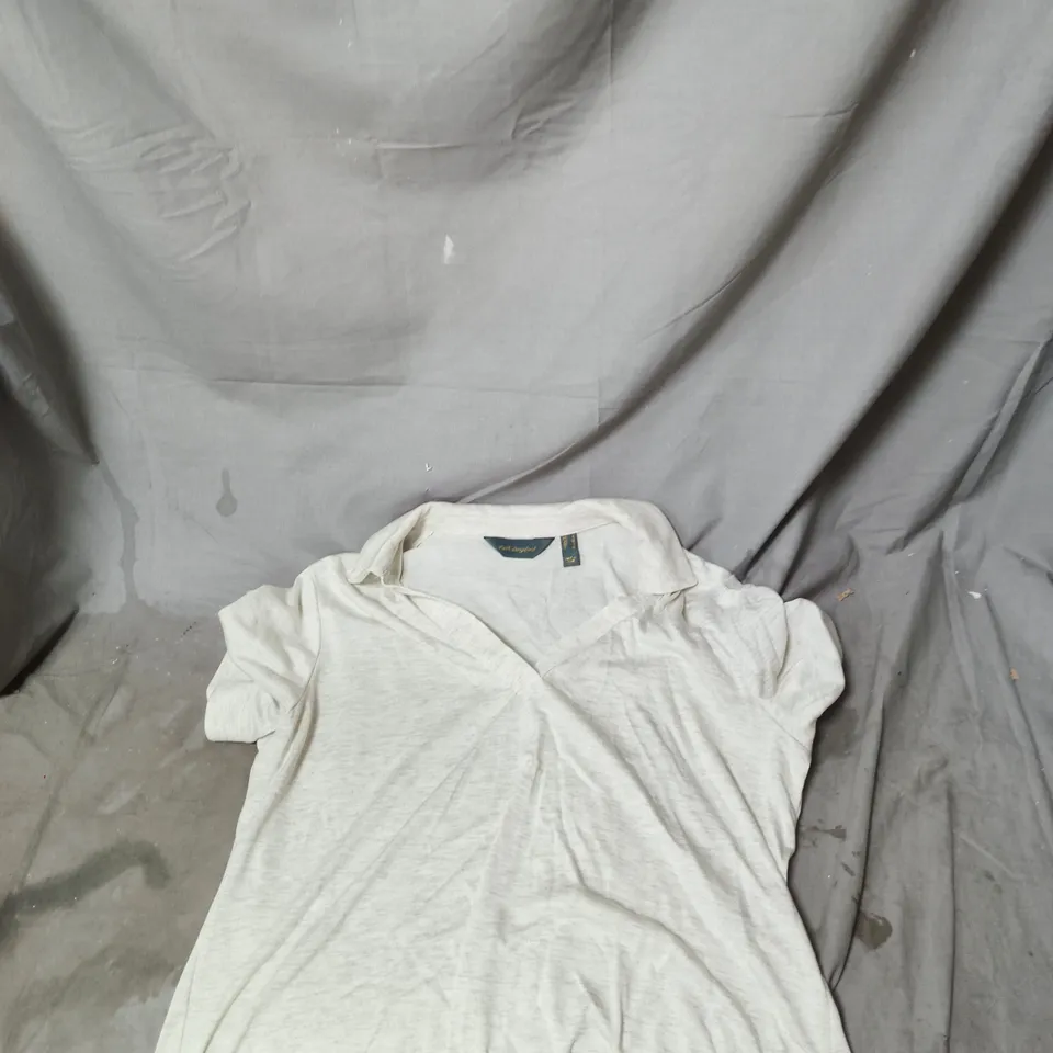 BOX OF APPROXIMATELY 9 RUTH LANGSFORD TOPS 