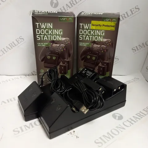 2 BOXED VENOM TWIN DOCKING STATION FOR USE WITH XBOX ONE