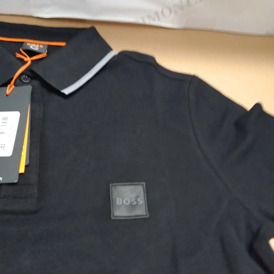 MENS HUGO BOSS POLO SHIRT SIZE S