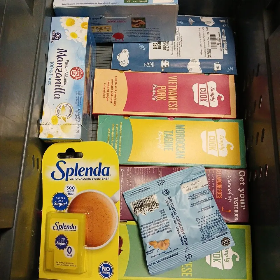 APPROXIMATELY 12 ASSORTED FOOD & DRINK ITEMS TO INCLUDE - ME TO YOU VANILLA FUDGE - NESTLE MILO ENERGY FOOD DRINK - MISSION ENERGISE GREEN TEA - ETC