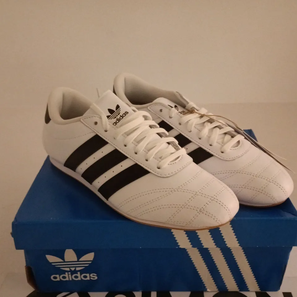 ADIDAS TAEKWONDO WHITE/BLACK TRAINER WOMENS UK 8 BOXED