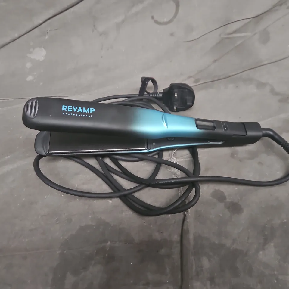 REVAMP PROGLOSS WIDE ULTRA X SHINE CERAMIC HAIR STRAIGHTENER