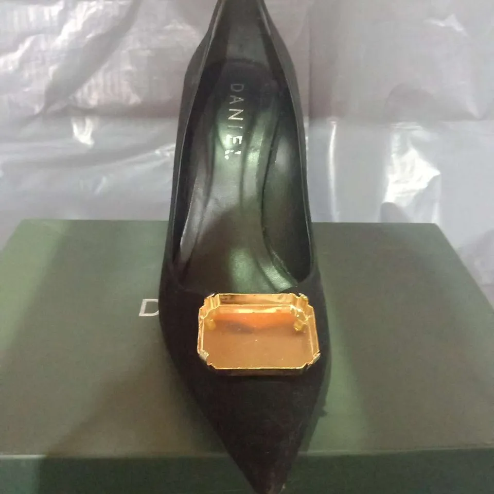 BOXED DANIEL NATALIA BLACK SIZE 41