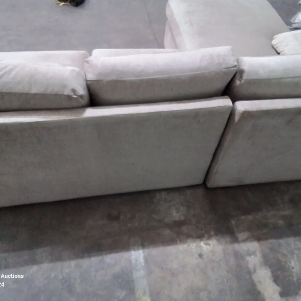 QUALITY DESIGNER FABRIC UPHOLSTERED 3 SEATER CHÁSE IVORY SOFA